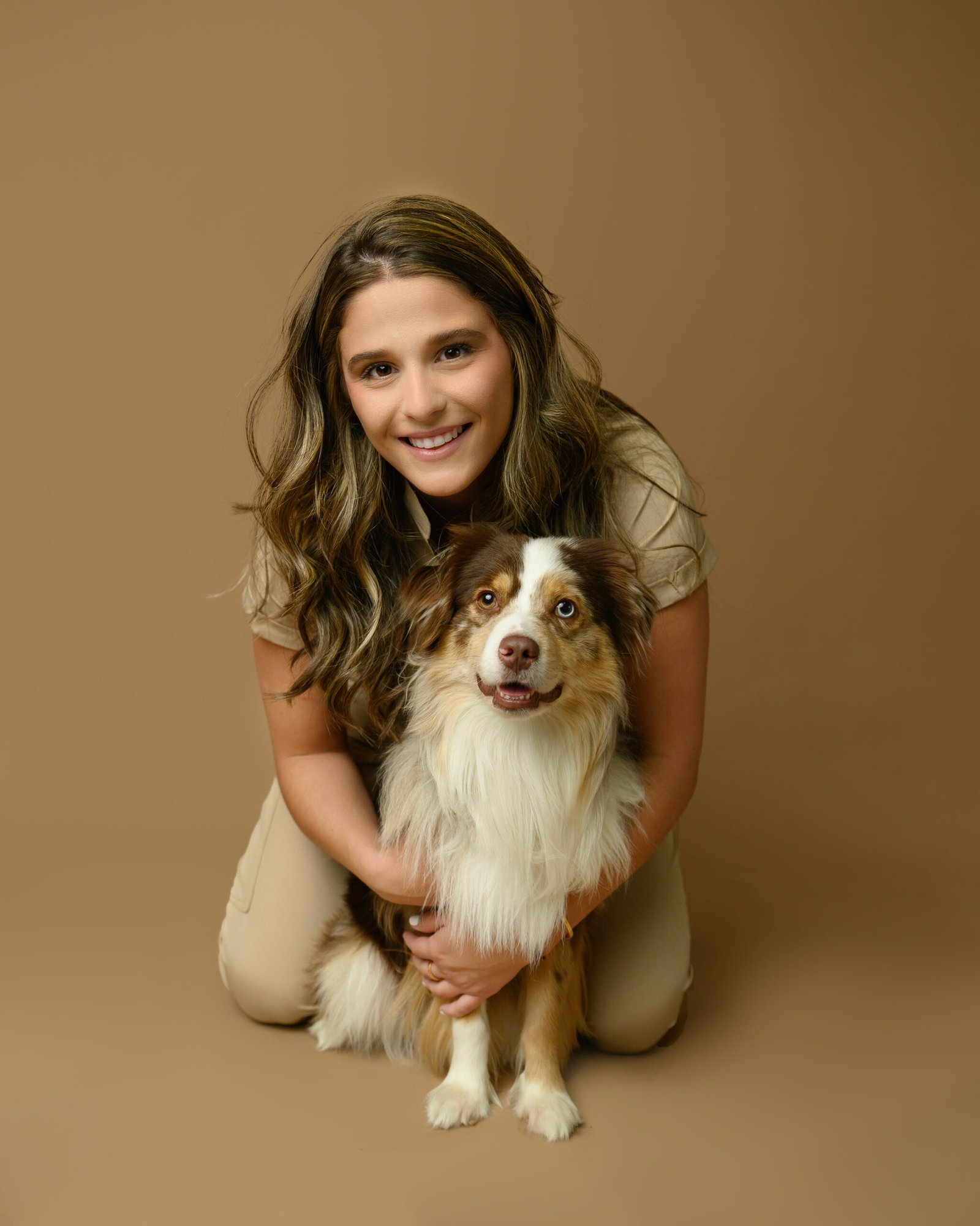 Creadora de contenido con mascota